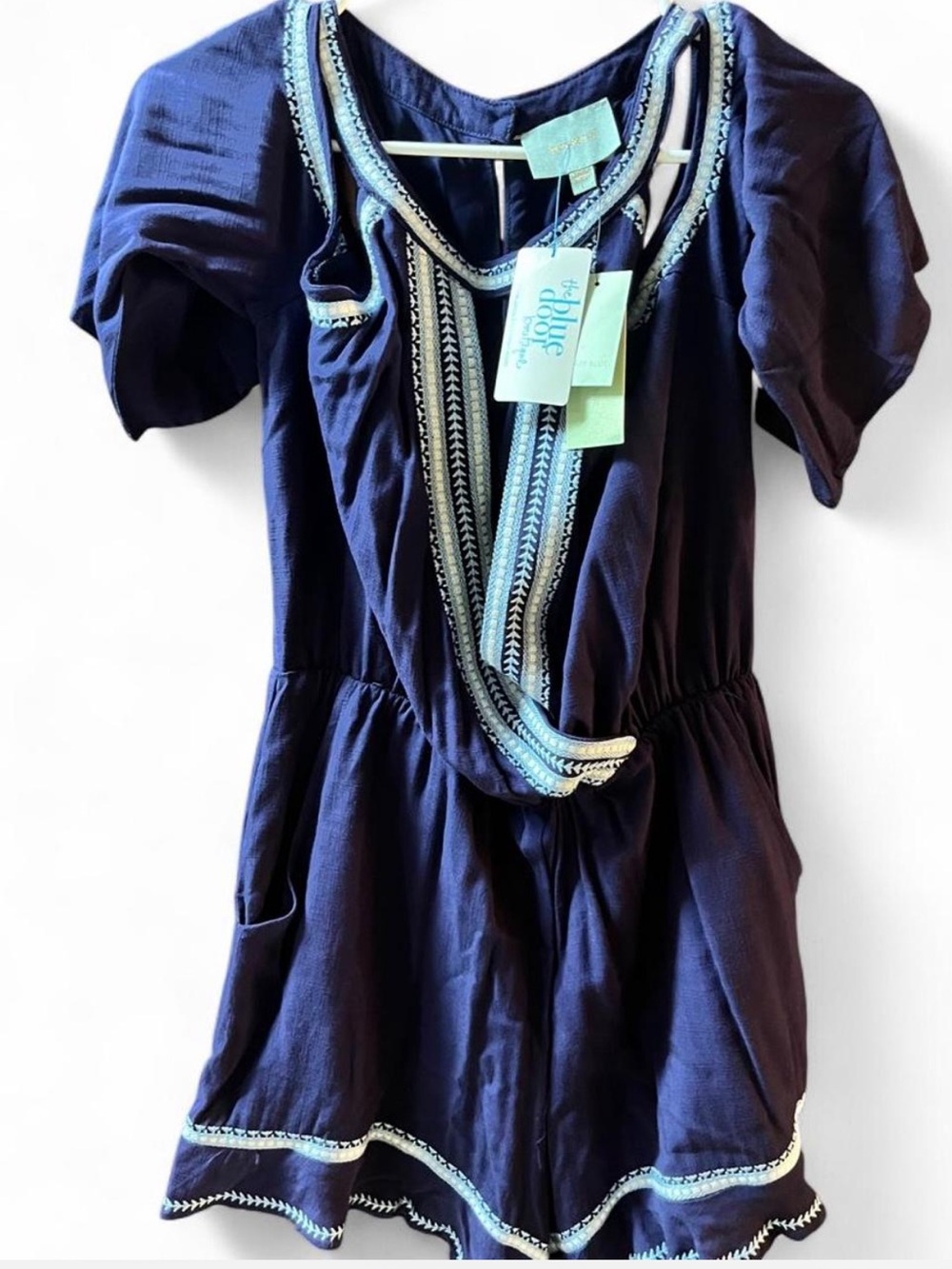 NWT Skies Are Blue Navy Embroidered Cold Shoulder Romper Size Large